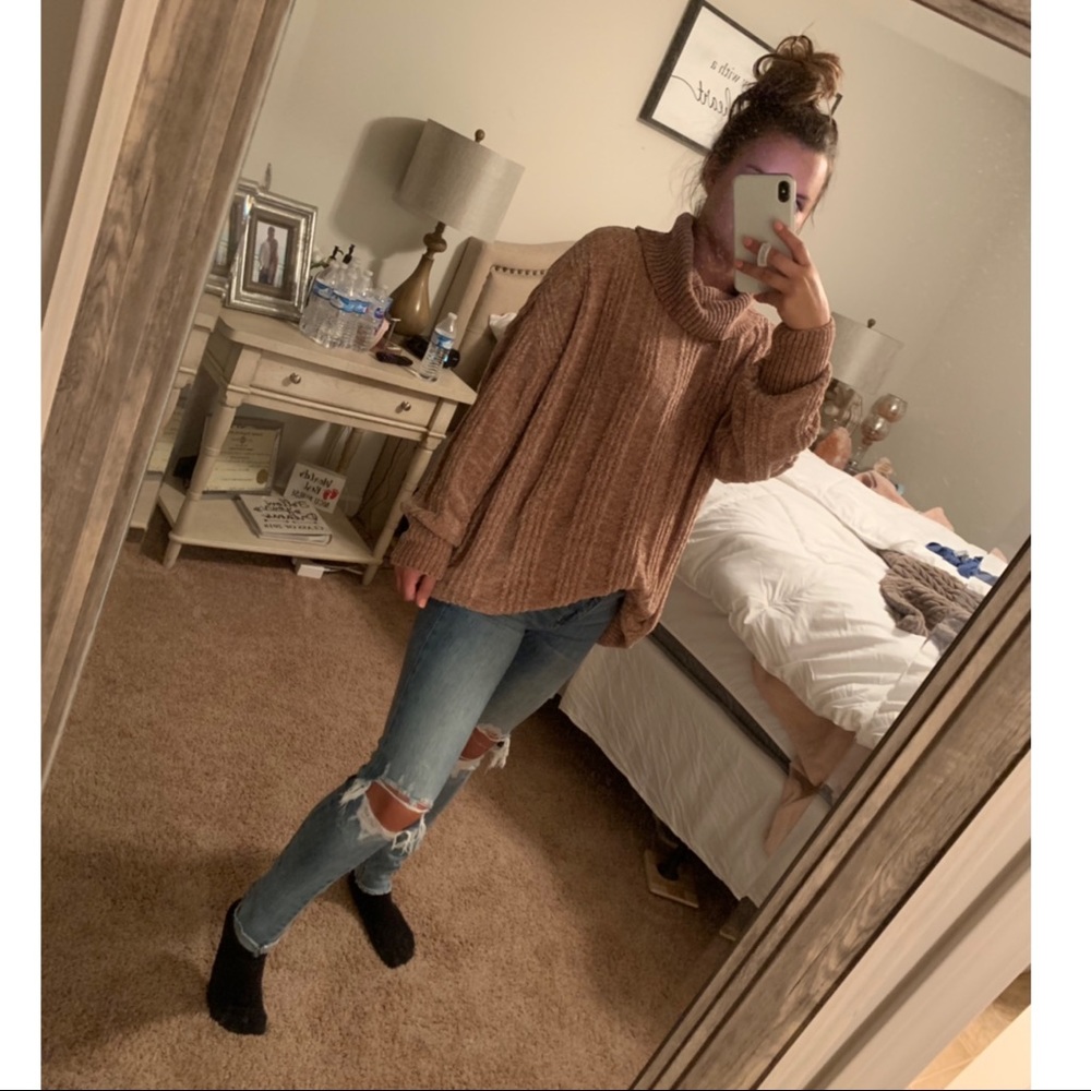 ❌SOLD❌ Chenille turtleneck sweater
